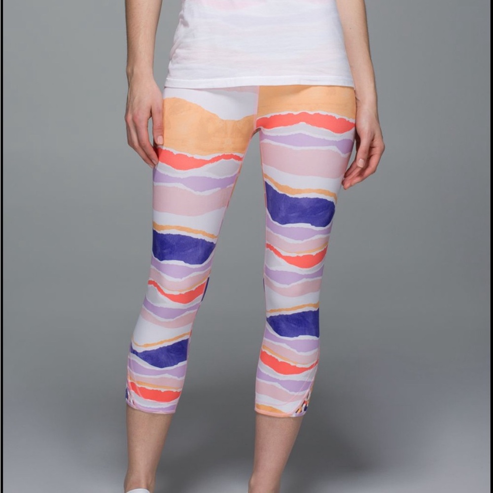 NWOT Lululemon True Self Crop leggings Size 8